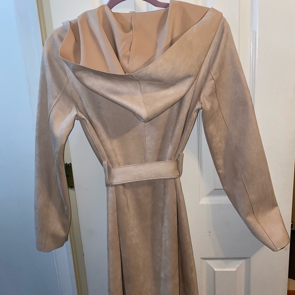 Jacket - Picture 2 of 4